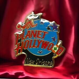 Planet Hollywood New Orleans Enamel Pin Gold Tone Louisiana